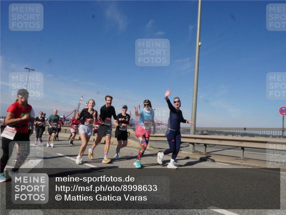 03.10.2025 - Köhlbrandbrückenlauf Matties Gatica Varas http://msf.ph/oto/8998633 03.10.2025 12:50:57 Position 2 6221 meine-sportfotos.de