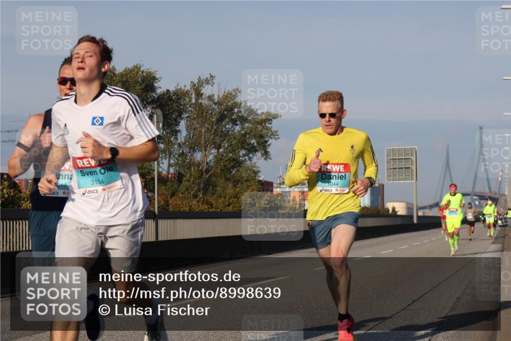 03.10.2025 - Köhlbrandbrückenlauf Luisa Fischer http://msf.ph/oto/8998639 03.10.2025 10:39:56 Position 3 1017, 3154, 1044 meine-sportfotos.de