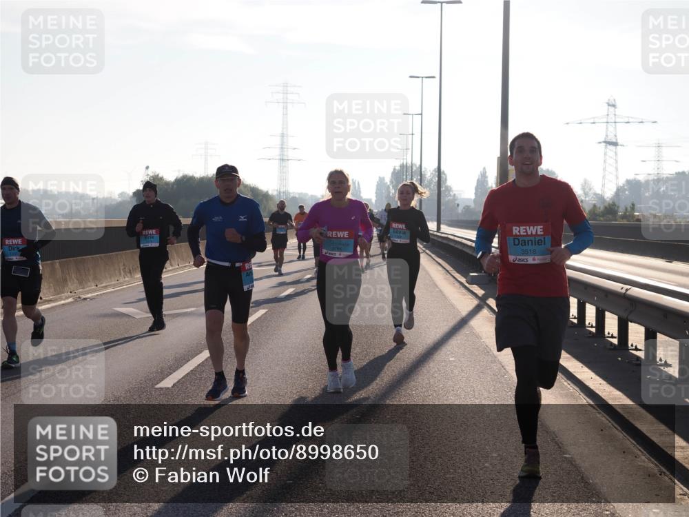 03.10.2025 - Köhlbrandbrückenlauf Fabian Wolf http://msf.ph/oto/8998650 03.10.2025 09:16:00 Position 3 3766, 3518 meine-sportfotos.de