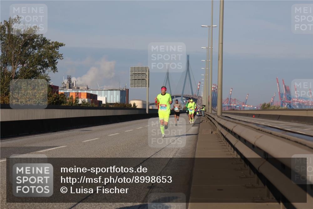 03.10.2025 - Köhlbrandbrückenlauf Luisa Fischer http://msf.ph/oto/8998653 03.10.2025 10:39:57 Position 3  meine-sportfotos.de