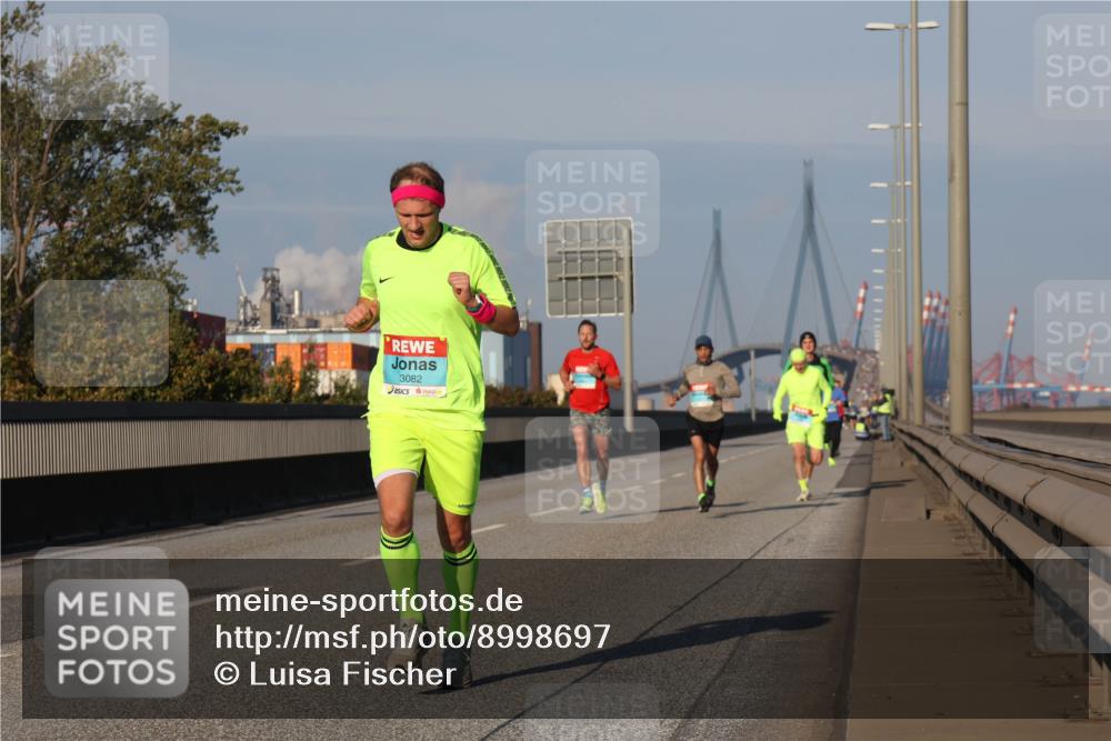 03.10.2025 - Köhlbrandbrückenlauf Luisa Fischer http://msf.ph/oto/8998697 03.10.2025 10:40:01 Position 3 3082 meine-sportfotos.de