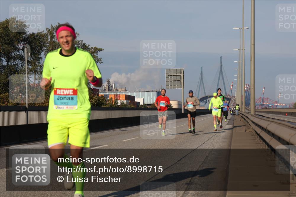 03.10.2025 - Köhlbrandbrückenlauf Luisa Fischer http://msf.ph/oto/8998715 03.10.2025 10:40:03 Position 3 3082 meine-sportfotos.de