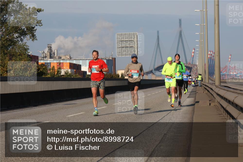03.10.2025 - Köhlbrandbrückenlauf Luisa Fischer http://msf.ph/oto/8998724 03.10.2025 10:40:04 Position 3  meine-sportfotos.de