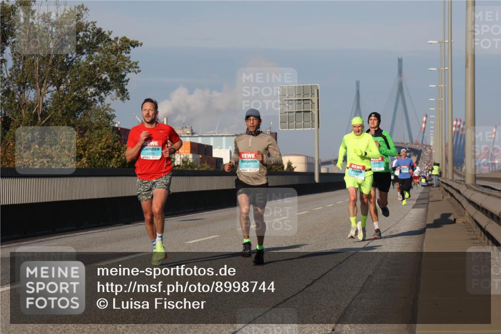 03.10.2025 - Köhlbrandbrückenlauf Luisa Fischer http://msf.ph/oto/8998744 03.10.2025 10:40:05 Position 3 2402, 1007 meine-sportfotos.de
