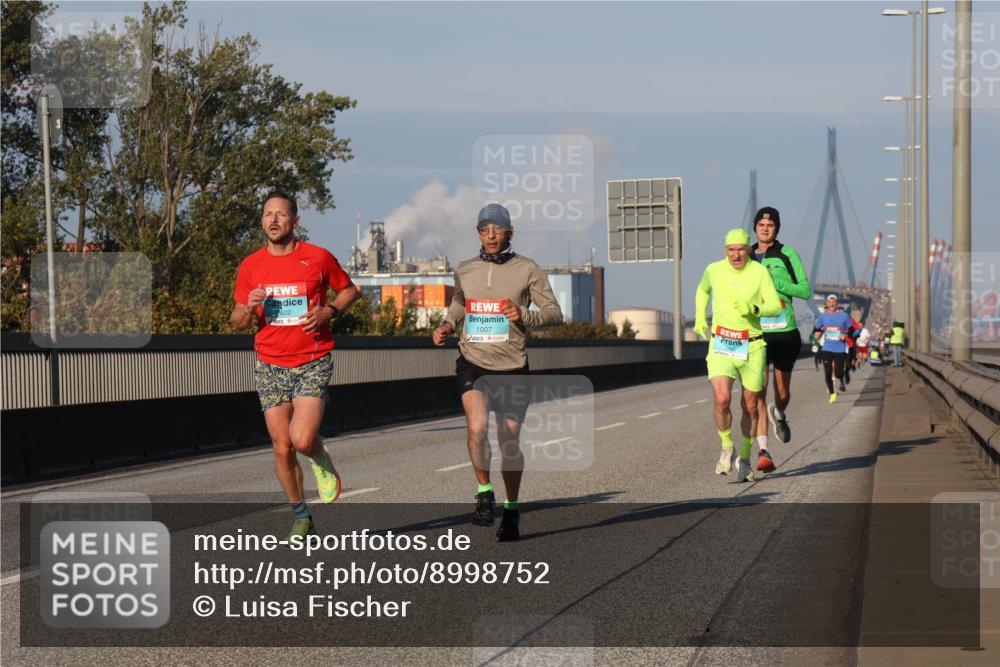 03.10.2025 - Köhlbrandbrückenlauf Luisa Fischer http://msf.ph/oto/8998752 03.10.2025 10:40:06 Position 3 2402, 1007 meine-sportfotos.de