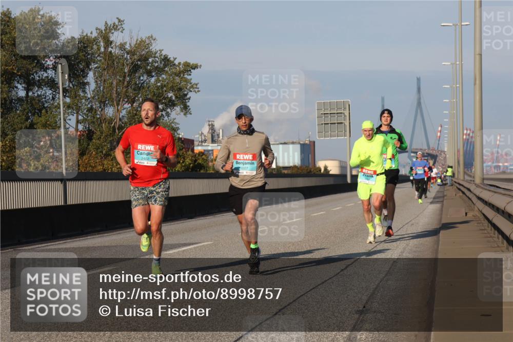 03.10.2025 - Köhlbrandbrückenlauf Luisa Fischer http://msf.ph/oto/8998757 03.10.2025 10:40:06 Position 3 2402, 1007 meine-sportfotos.de