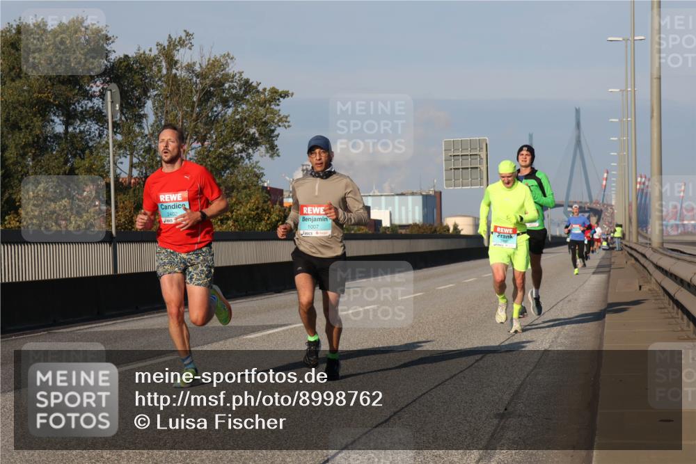 03.10.2025 - Köhlbrandbrückenlauf Luisa Fischer http://msf.ph/oto/8998762 03.10.2025 10:40:07 Position 3 2402, 1007 meine-sportfotos.de
