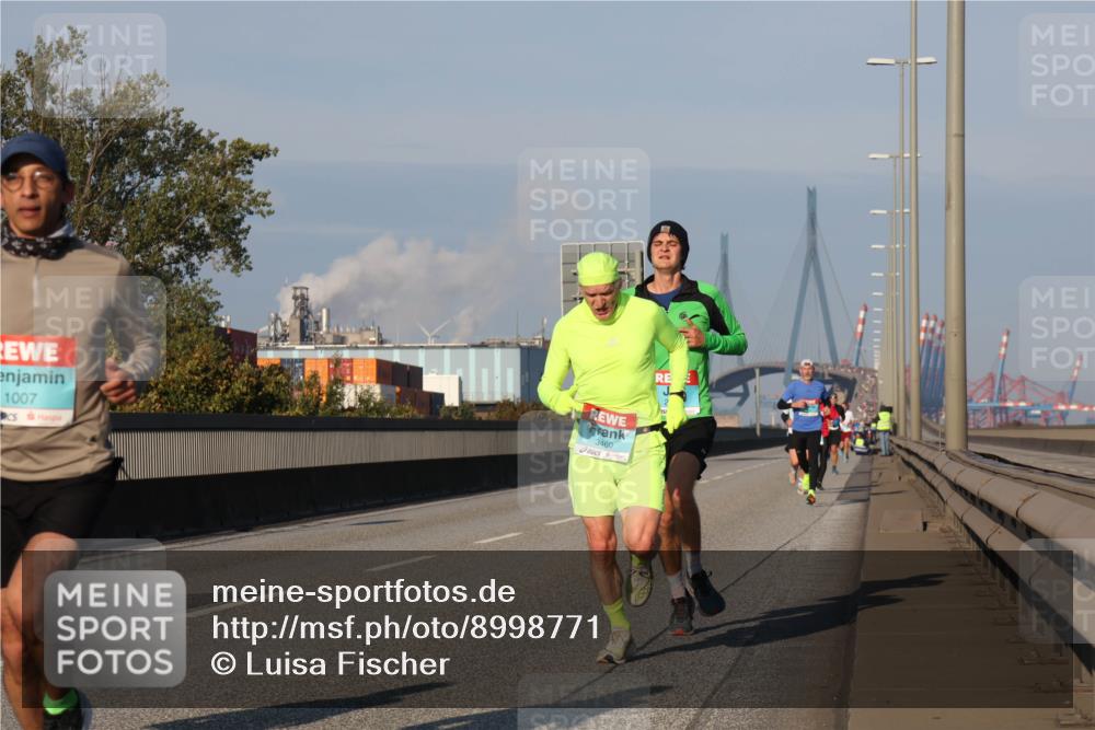 03.10.2025 - Köhlbrandbrückenlauf Luisa Fischer http://msf.ph/oto/8998771 03.10.2025 10:40:08 Position 3 1007, 3460 meine-sportfotos.de