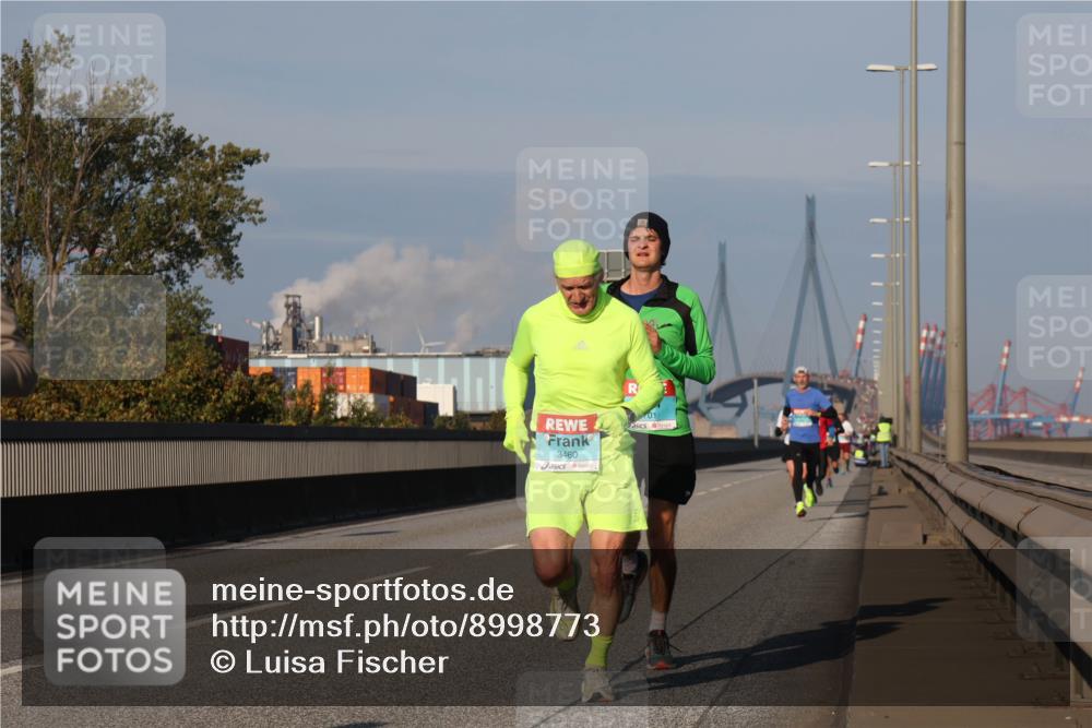 03.10.2025 - Köhlbrandbrückenlauf Luisa Fischer http://msf.ph/oto/8998773 03.10.2025 10:40:08 Position 3 3460 meine-sportfotos.de