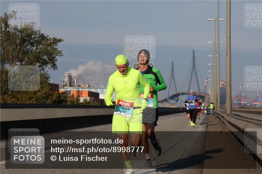03.10.2025 - Köhlbrandbrückenlauf Luisa Fischer http://msf.ph/oto/8998777 03.10.2025 10:40:08 Position 3 3460 meine-sportfotos.de