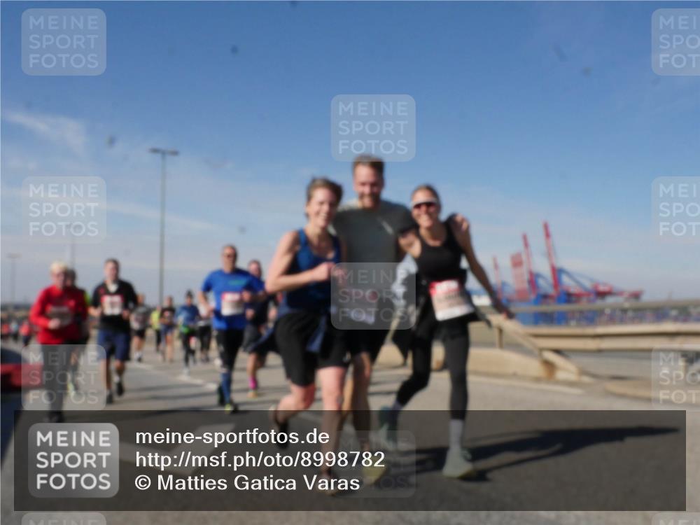 03.10.2025 - Köhlbrandbrückenlauf Matties Gatica Varas http://msf.ph/oto/8998782 03.10.2025 12:51:15 Position 2  meine-sportfotos.de