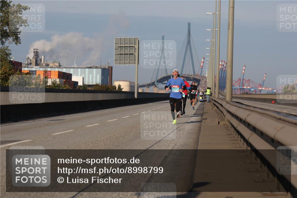 03.10.2025 - Köhlbrandbrückenlauf Luisa Fischer http://msf.ph/oto/8998799 03.10.2025 10:40:10 Position 3  meine-sportfotos.de