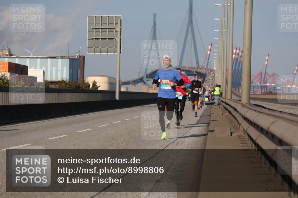 03.10.2025 - Köhlbrandbrückenlauf Luisa Fischer http://msf.ph/oto/8998806 03.10.2025 10:40:11 Position 3  meine-sportfotos.de
