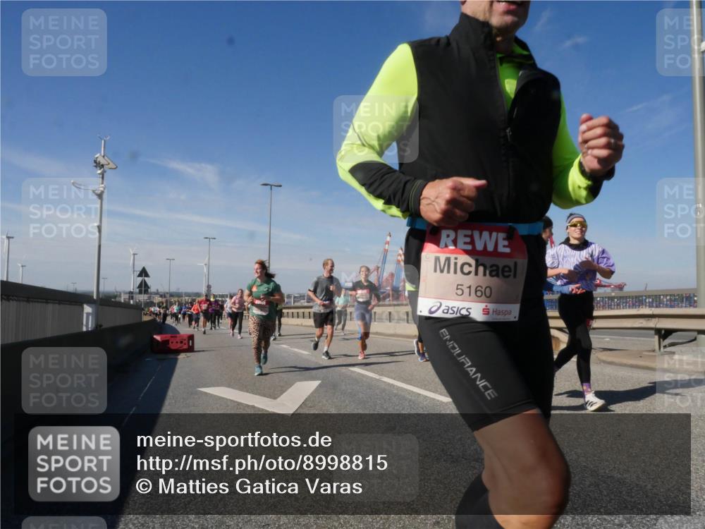 03.10.2025 - Köhlbrandbrückenlauf Matties Gatica Varas http://msf.ph/oto/8998815 03.10.2025 12:51:19 Position 2 5160 meine-sportfotos.de