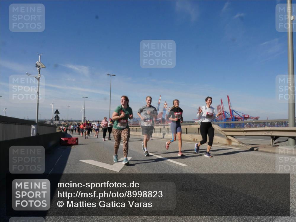 03.10.2025 - Köhlbrandbrückenlauf Matties Gatica Varas http://msf.ph/oto/8998823 03.10.2025 12:51:20 Position 2  meine-sportfotos.de