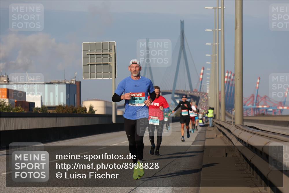 03.10.2025 - Köhlbrandbrückenlauf Luisa Fischer http://msf.ph/oto/8998828 03.10.2025 10:40:13 Position 3 1057 meine-sportfotos.de