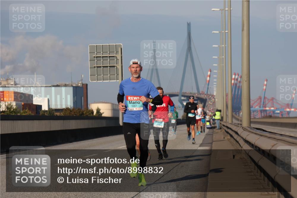 03.10.2025 - Köhlbrandbrückenlauf Luisa Fischer http://msf.ph/oto/8998832 03.10.2025 10:40:14 Position 3 1, 1057 meine-sportfotos.de