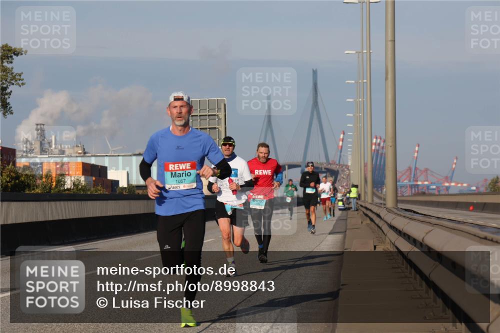 03.10.2025 - Köhlbrandbrückenlauf Luisa Fischer http://msf.ph/oto/8998843 03.10.2025 10:40:15 Position 3 1057, 340 meine-sportfotos.de
