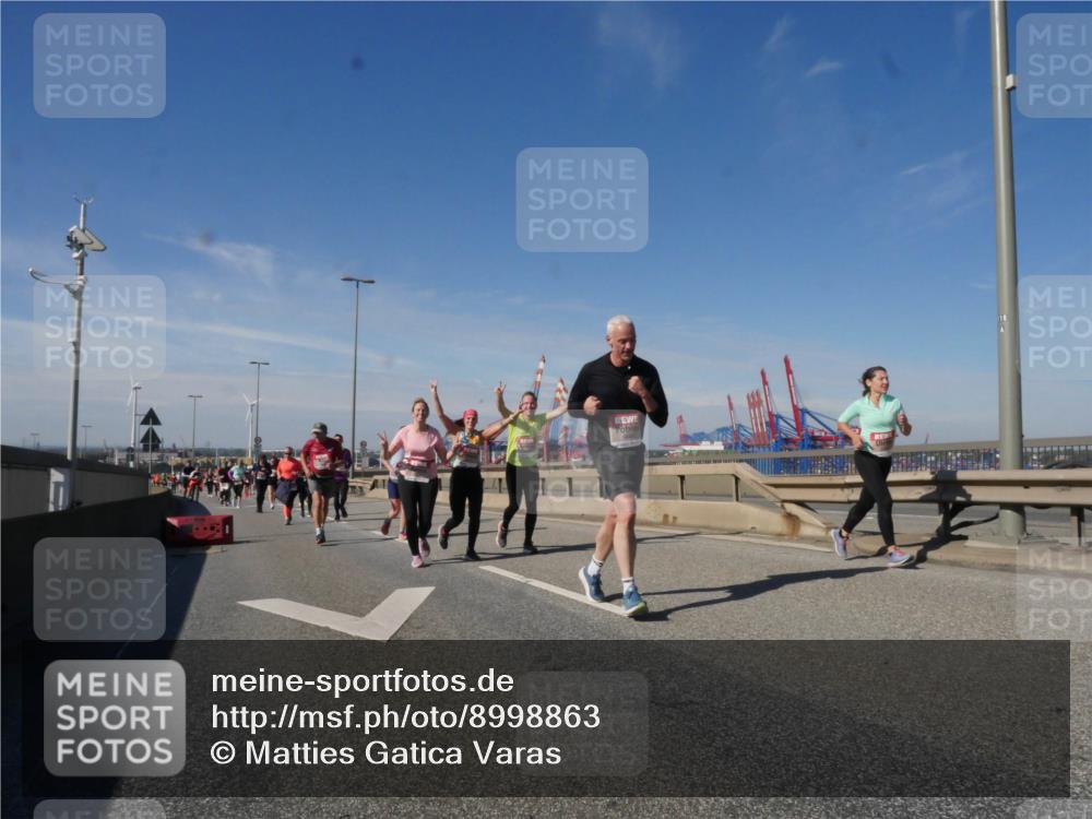 03.10.2025 - Köhlbrandbrückenlauf Matties Gatica Varas http://msf.ph/oto/8998863 03.10.2025 12:51:23 Position 2  meine-sportfotos.de