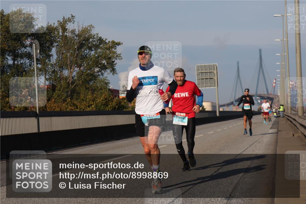03.10.2025 - Köhlbrandbrückenlauf Luisa Fischer http://msf.ph/oto/8998869 03.10.2025 10:40:18 Position 3 3401 meine-sportfotos.de