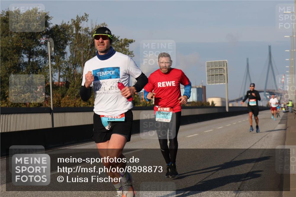 03.10.2025 - Köhlbrandbrückenlauf Luisa Fischer http://msf.ph/oto/8998873 03.10.2025 10:40:19 Position 3 340 meine-sportfotos.de