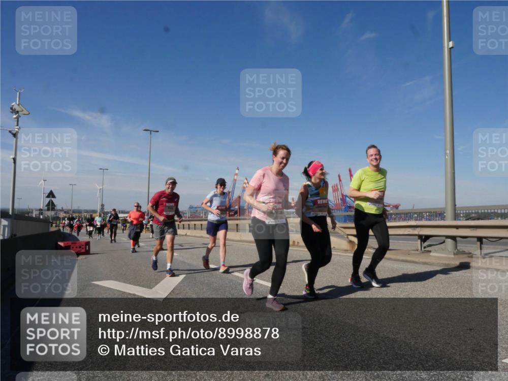 03.10.2025 - Köhlbrandbrückenlauf Matties Gatica Varas http://msf.ph/oto/8998878 03.10.2025 12:51:25 Position 2  meine-sportfotos.de