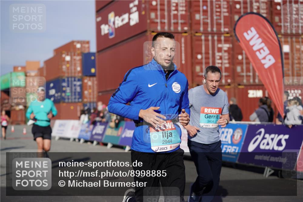 03.10.2025 - Köhlbrandbrückenlauf Michael Burmester http://msf.ph/oto/8998885 03.10.2025 10:03:27 Ziel 1326, 1808, 1864, 2944, 3066, 3344, 3404, 3498, 3731 meine-sportfotos.de