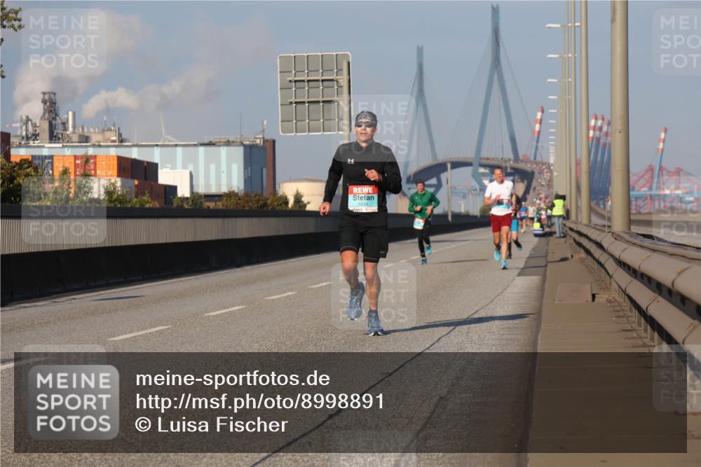 03.10.2025 - Köhlbrandbrückenlauf Luisa Fischer http://msf.ph/oto/8998891 03.10.2025 10:40:21 Position 3 1034 meine-sportfotos.de