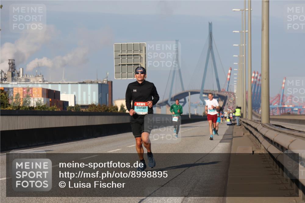03.10.2025 - Köhlbrandbrückenlauf Luisa Fischer http://msf.ph/oto/8998895 03.10.2025 10:40:21 Position 3 1, 1034 meine-sportfotos.de