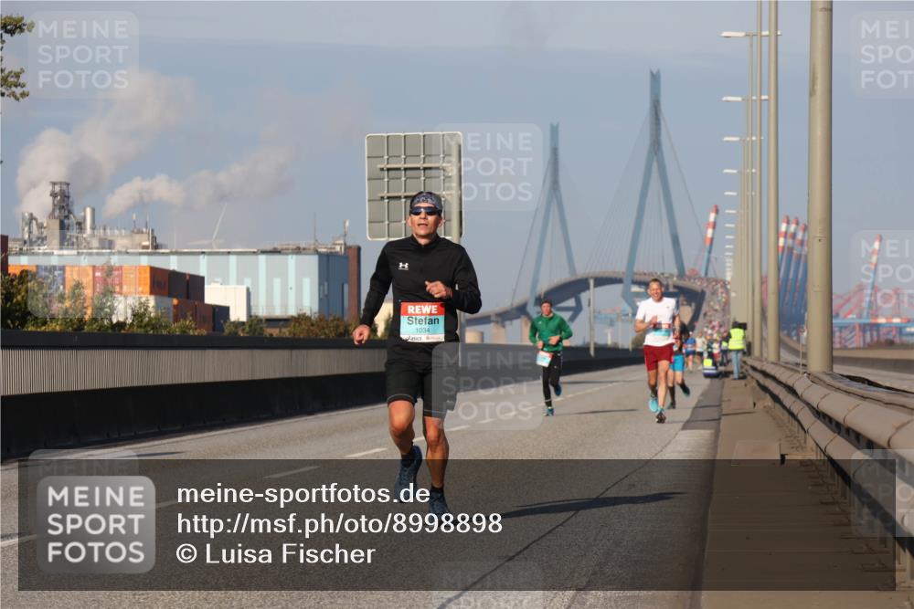 03.10.2025 - Köhlbrandbrückenlauf Luisa Fischer http://msf.ph/oto/8998898 03.10.2025 10:40:21 Position 3 1, 1034 meine-sportfotos.de