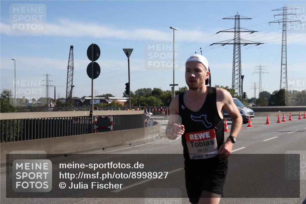 03.10.2025 - Köhlbrandbrückenlauf Julia Fischer http://msf.ph/oto/8998927 03.10.2025 12:09:34 Position 3 6610 meine-sportfotos.de