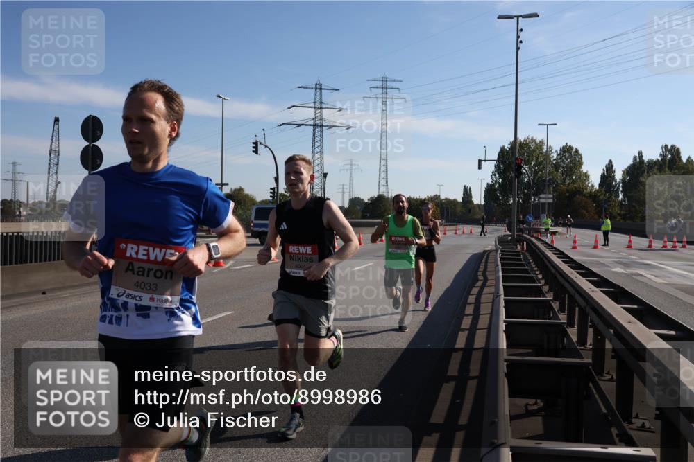 03.10.2025 - Köhlbrandbrückenlauf Julia Fischer http://msf.ph/oto/8998986 03.10.2025 12:09:47 Position 3 4033, 4004 meine-sportfotos.de