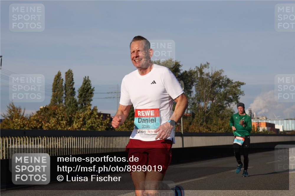 03.10.2025 - Köhlbrandbrückenlauf Luisa Fischer http://msf.ph/oto/8999019 03.10.2025 10:40:33 Position 3 3086 meine-sportfotos.de