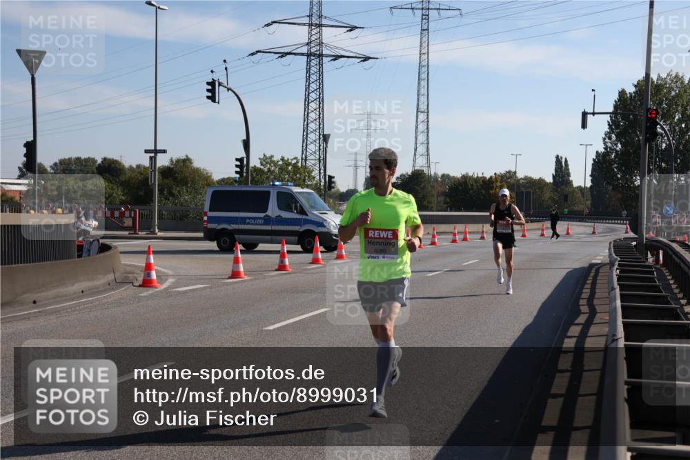 03.10.2025 - Köhlbrandbrückenlauf Julia Fischer http://msf.ph/oto/8999031 03.10.2025 12:09:56 Position 3 6280 meine-sportfotos.de