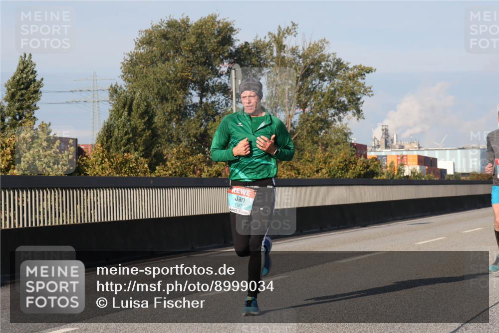 03.10.2025 - Köhlbrandbrückenlauf Luisa Fischer http://msf.ph/oto/8999034 03.10.2025 10:40:34 Position 3 1187 meine-sportfotos.de
