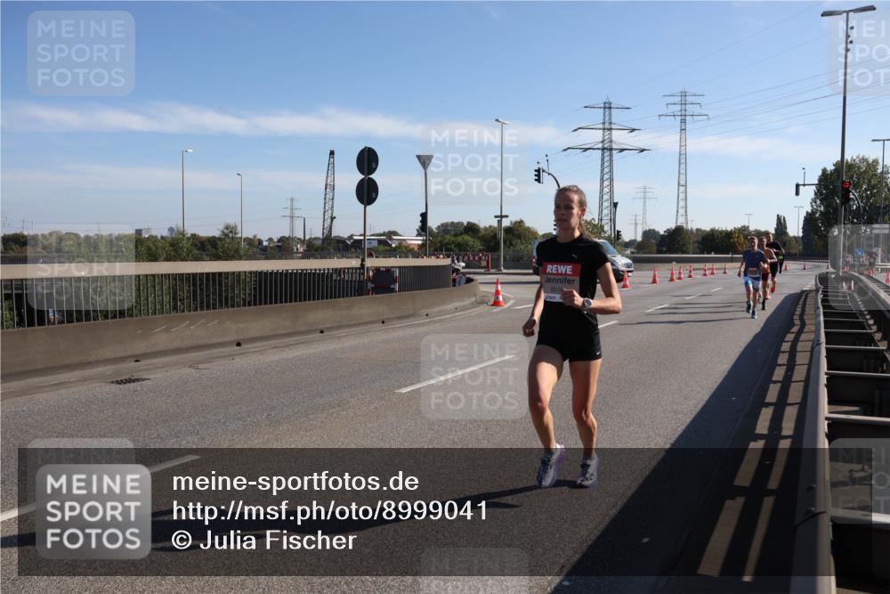 03.10.2025 - Köhlbrandbrückenlauf Julia Fischer http://msf.ph/oto/8999041 03.10.2025 12:10:08 Position 3 6516 meine-sportfotos.de