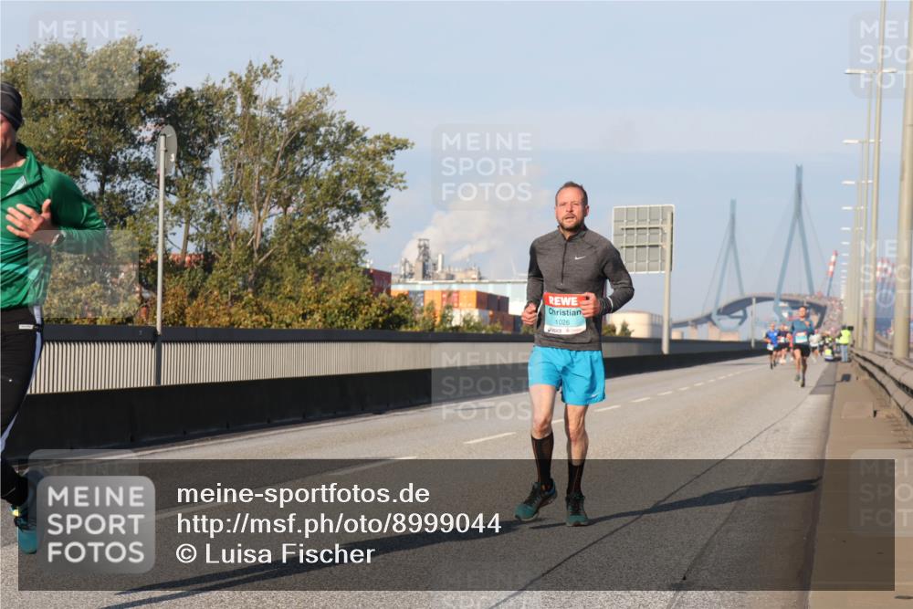 03.10.2025 - Köhlbrandbrückenlauf Luisa Fischer http://msf.ph/oto/8999044 03.10.2025 10:40:35 Position 3 1026 meine-sportfotos.de