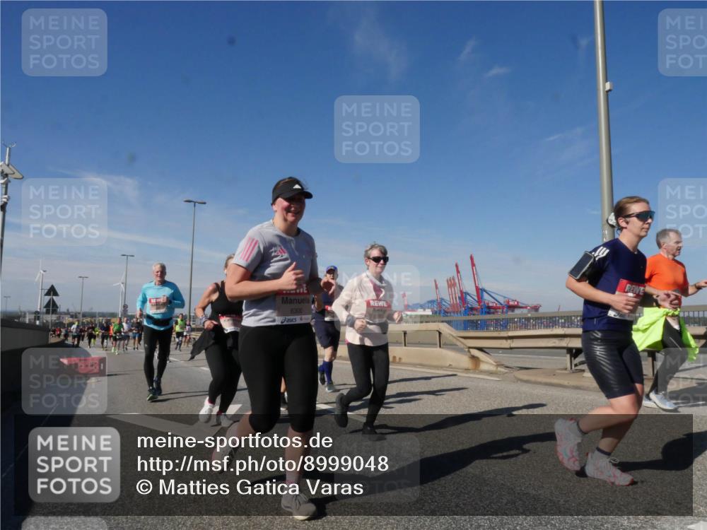 03.10.2025 - Köhlbrandbrückenlauf Matties Gatica Varas http://msf.ph/oto/8999048 03.10.2025 12:51:43 Position 2 6300, 118 meine-sportfotos.de