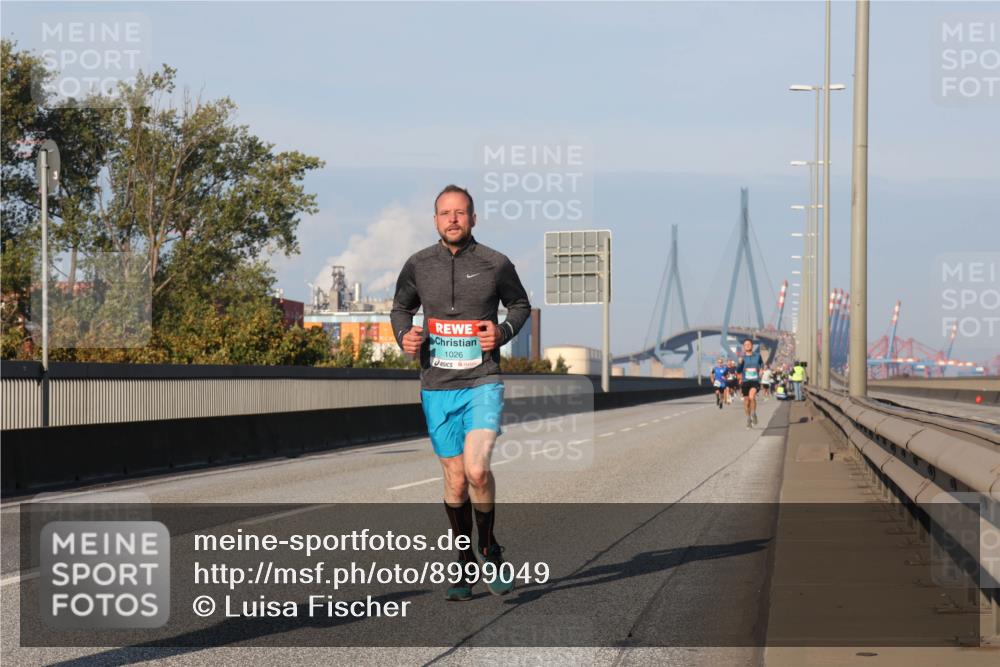 03.10.2025 - Köhlbrandbrückenlauf Luisa Fischer http://msf.ph/oto/8999049 03.10.2025 10:40:35 Position 3 1026 meine-sportfotos.de