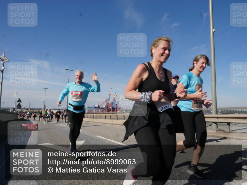 03.10.2025 - Köhlbrandbrückenlauf Matties Gatica Varas http://msf.ph/oto/8999063 03.10.2025 12:51:45 Position 2 4885, 629 meine-sportfotos.de