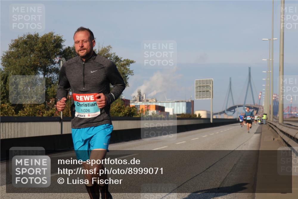 03.10.2025 - Köhlbrandbrückenlauf Luisa Fischer http://msf.ph/oto/8999071 03.10.2025 10:40:36 Position 3 1026 meine-sportfotos.de
