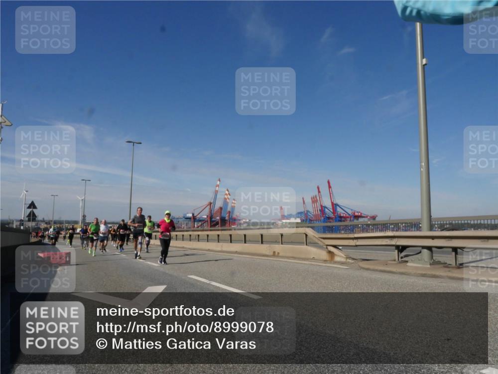 03.10.2025 - Köhlbrandbrückenlauf Matties Gatica Varas http://msf.ph/oto/8999078 03.10.2025 12:51:46 Position 2  meine-sportfotos.de