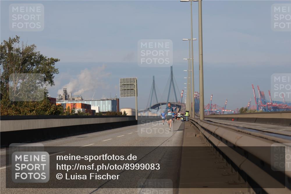 03.10.2025 - Köhlbrandbrückenlauf Luisa Fischer http://msf.ph/oto/8999083 03.10.2025 10:40:37 Position 3  meine-sportfotos.de