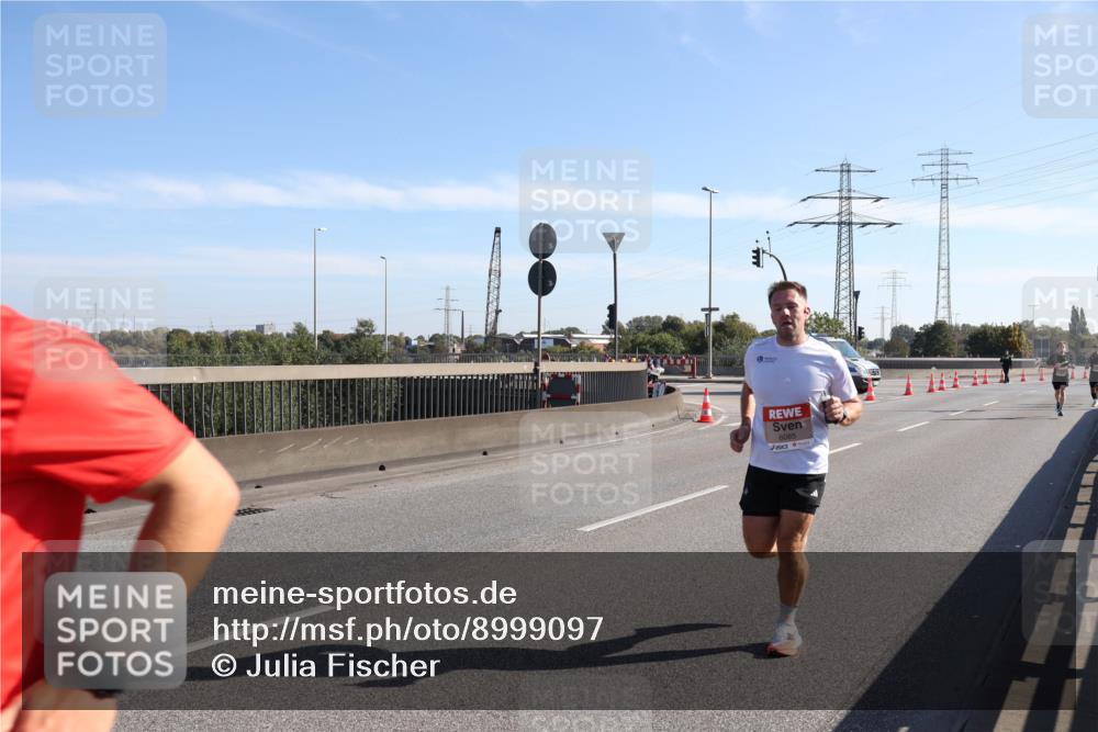 03.10.2025 - Köhlbrandbrückenlauf Julia Fischer http://msf.ph/oto/8999097 03.10.2025 12:10:42 Position 3 6085 meine-sportfotos.de