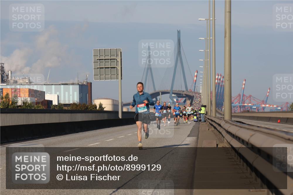 03.10.2025 - Köhlbrandbrückenlauf Luisa Fischer http://msf.ph/oto/8999129 03.10.2025 10:40:40 Position 3  meine-sportfotos.de
