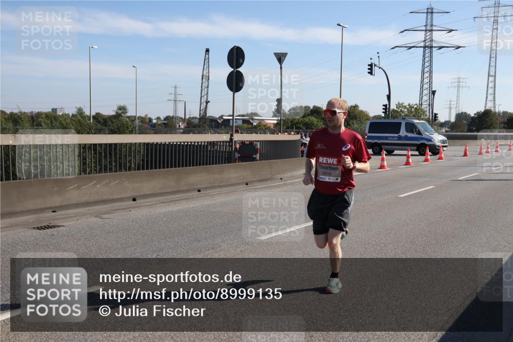 03.10.2025 - Köhlbrandbrückenlauf Julia Fischer http://msf.ph/oto/8999135 03.10.2025 12:11:15 Position 3 6016 meine-sportfotos.de