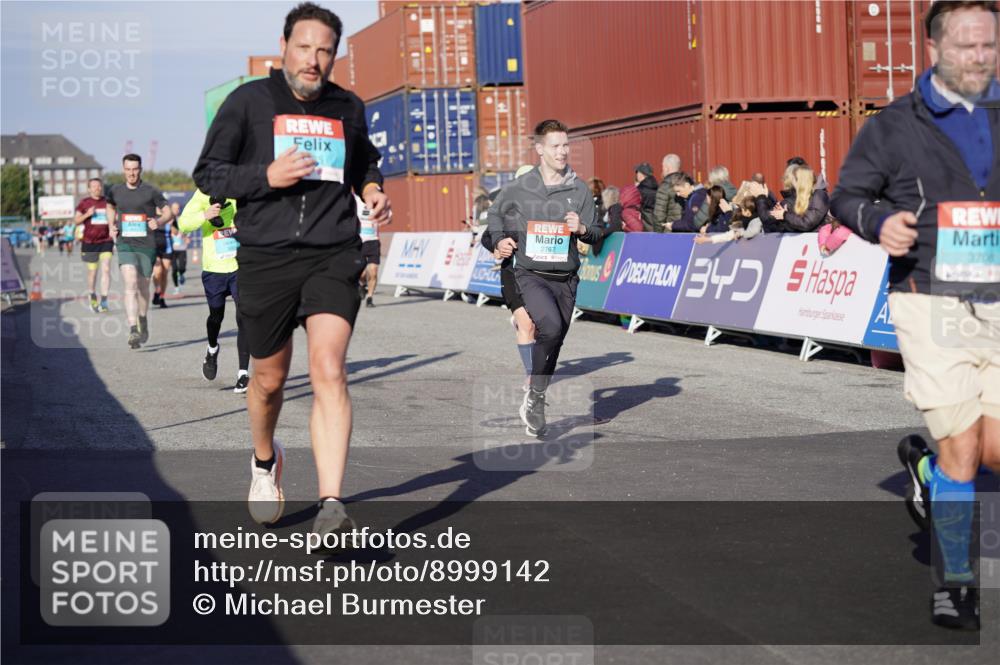 03.10.2025 - Köhlbrandbrückenlauf Michael Burmester http://msf.ph/oto/8999142 03.10.2025 10:03:39 Ziel 1216, 1309, 1351, 1353, 2767, 3073, 3235, 3236, 3245, 3251, 3462, 3465, 3659, 3708, 3710, 3804, 3825 meine-sportfotos.de