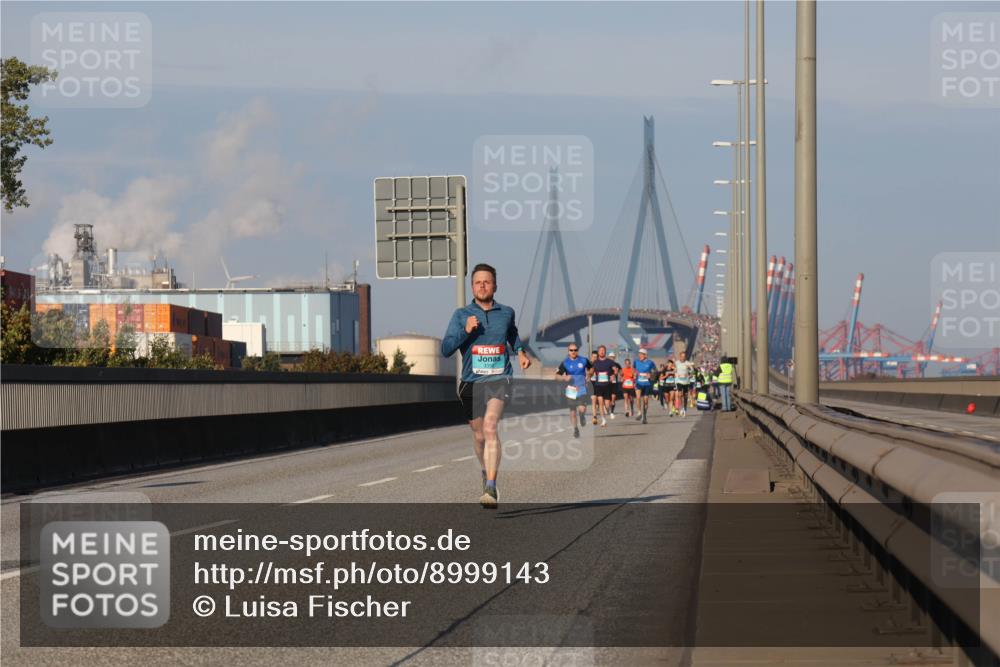 03.10.2025 - Köhlbrandbrückenlauf Luisa Fischer http://msf.ph/oto/8999143 03.10.2025 10:40:41 Position 3  meine-sportfotos.de