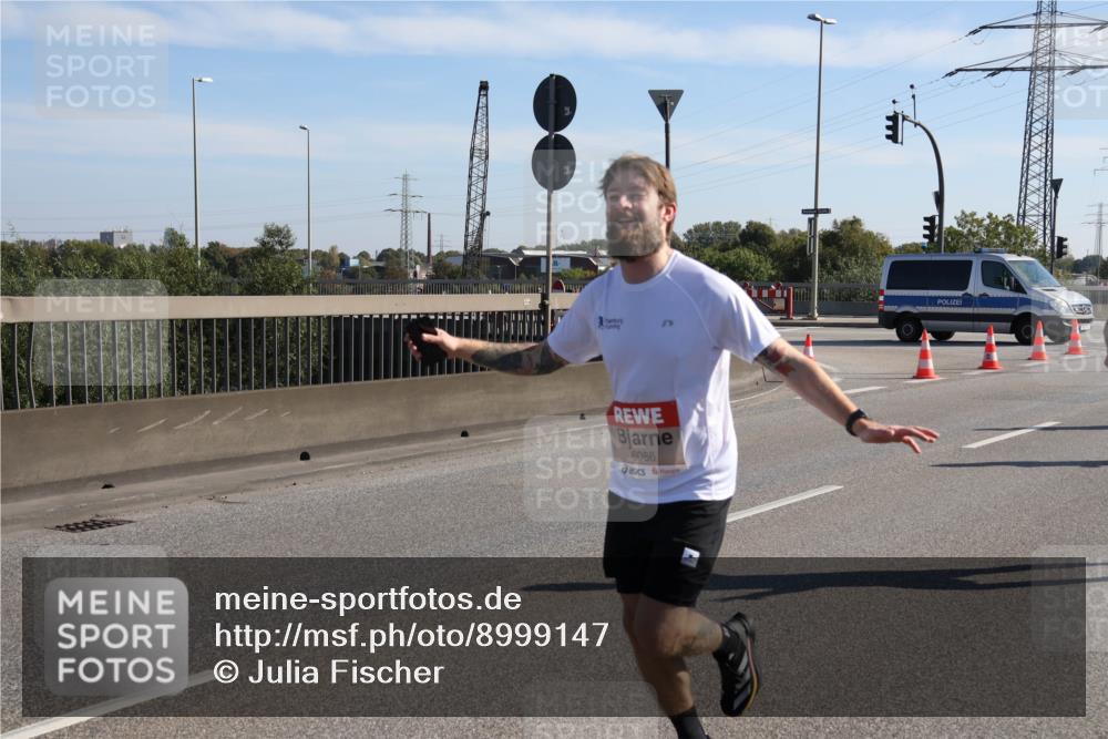 03.10.2025 - Köhlbrandbrückenlauf Julia Fischer http://msf.ph/oto/8999147 03.10.2025 12:11:19 Position 3 6086 meine-sportfotos.de