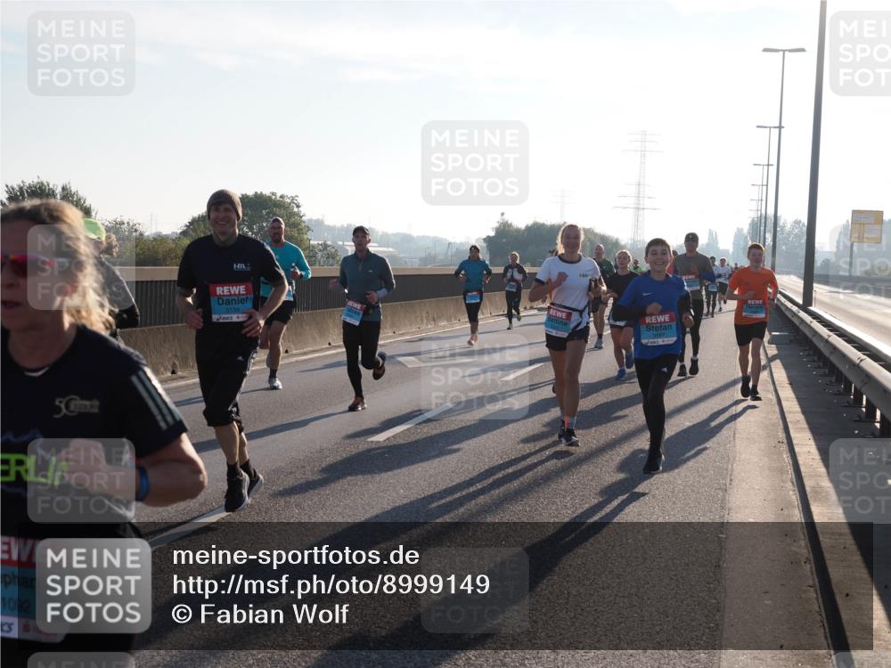 03.10.2025 - Köhlbrandbrückenlauf Fabian Wolf http://msf.ph/oto/8999149 03.10.2025 09:16:27 Position 3 50, 1092, 3139, 3497 meine-sportfotos.de